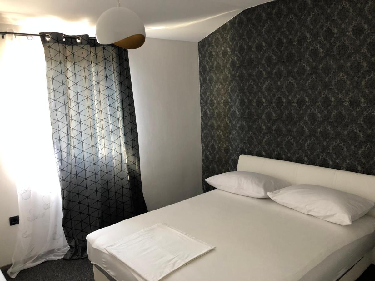 Apartmani Bm Биоград-на-Мору Экстерьер фото